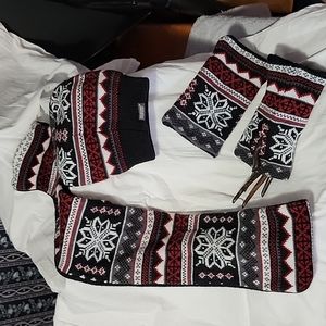 Matching winter hat, eternity scarf, and fingerless gloves. All reversible.